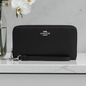 Coach Long Zip Around Wallet Silver/Black Leather CR623